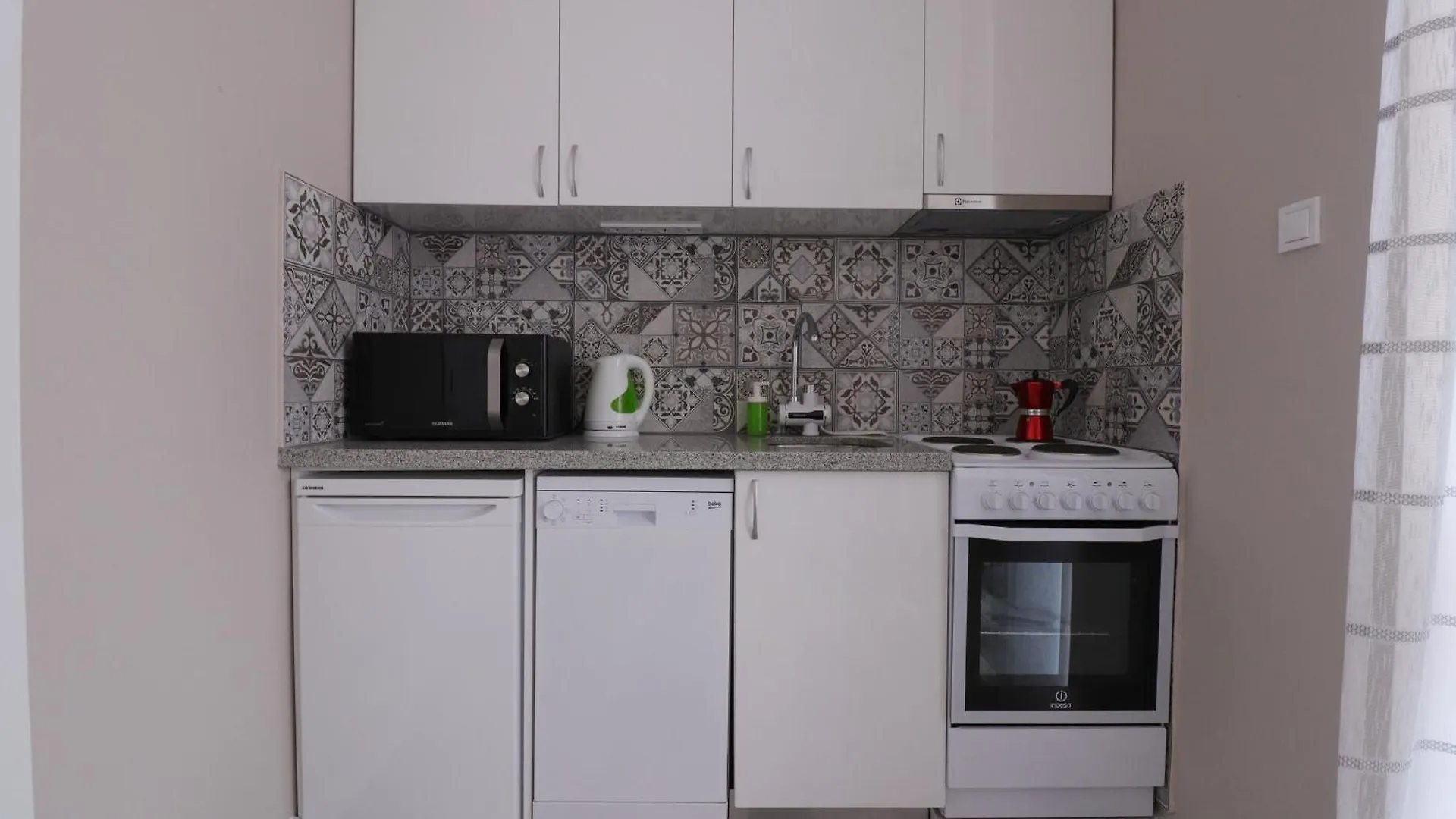 New 1930S Quiet Central Apartment W/Ac - 2 Bedroom Sofia